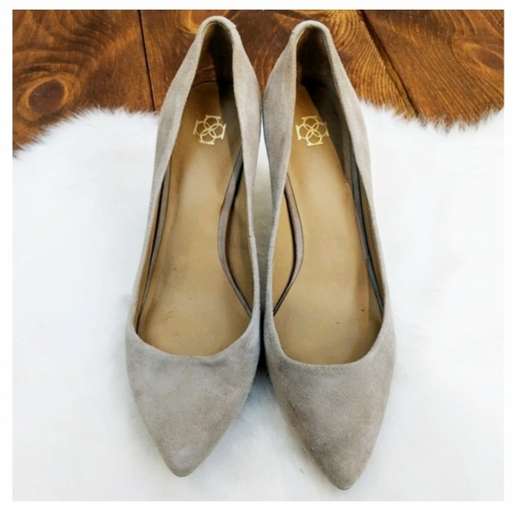 Ann Taylor Shoes - Ann Taylor • Suede Nude Pump  [Shoes]